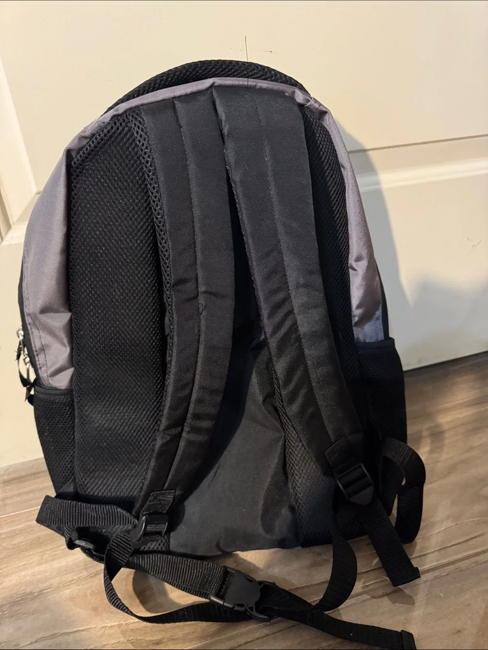 SilverSea Gray Black Men's Top Handle 3 zippered compartments Backpack